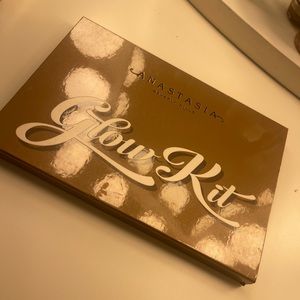 Anastasia Glow Kit